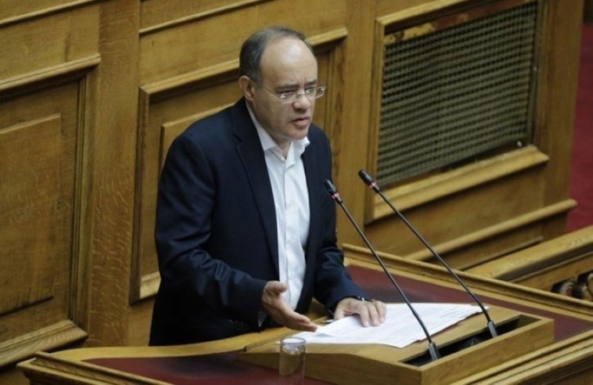 Α. Μιχαηλίδης: Με λαθροχειρίες και με άδεια τα έδρανα της ΝΔ η «ενημέρωση» του Υπουργού Μετανάστευσης για τις νέες υπερδομές