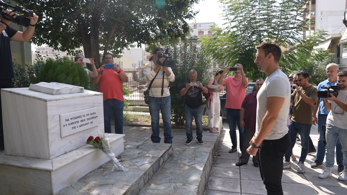 Στ. Κασσελάκης: Πρώτος σταθμός στην Πάτρα το μνημείο Τεμπονέρα με κατάθεση λουλουδιών