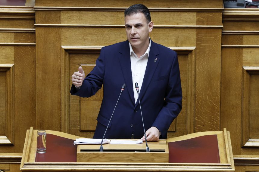 Στη Βουλή φέρνει ο Γιώργος Καραμέρος την αύξηση κατά 80% στα Δημοτικά Τέλη του Δήμου Αχαρνών