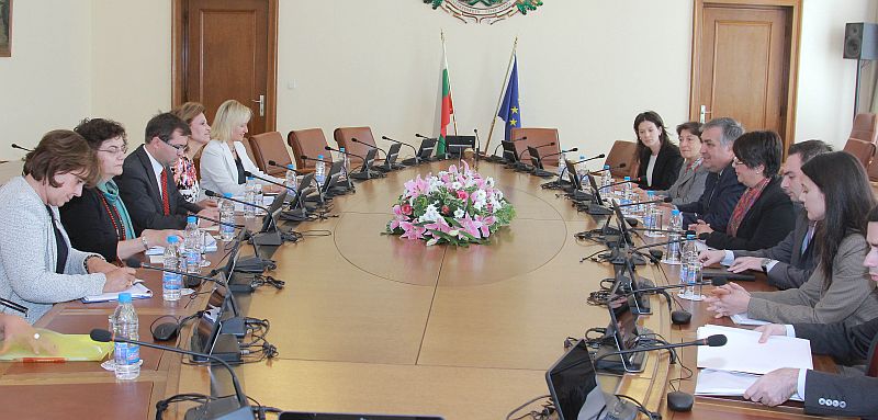 Αντιπροσωπεία της Κοινοβουλευτικής Συνέλευσης του Συμβουλίου της Ευρώπης με τη συμμετοχή της βουλευτή Β΄ Αθήνας Νάντιας Βαλαβάνη, Υπεύθυνης Εξωτερικής Πολιτικής της ΚΟ του ΣΥΡΙΖΑ, επισκέφτηκε τη Βουλγαρία εν όψει των επικείμενων βουλευτικών εκλογών