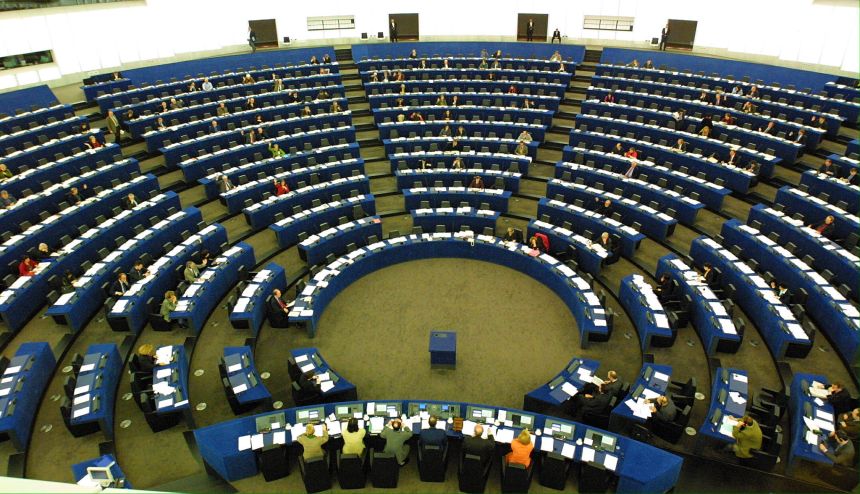 Letter from 49 MEPs from three political groups criticizing the law regarding the environment that was recently passed by the Greek Parliament