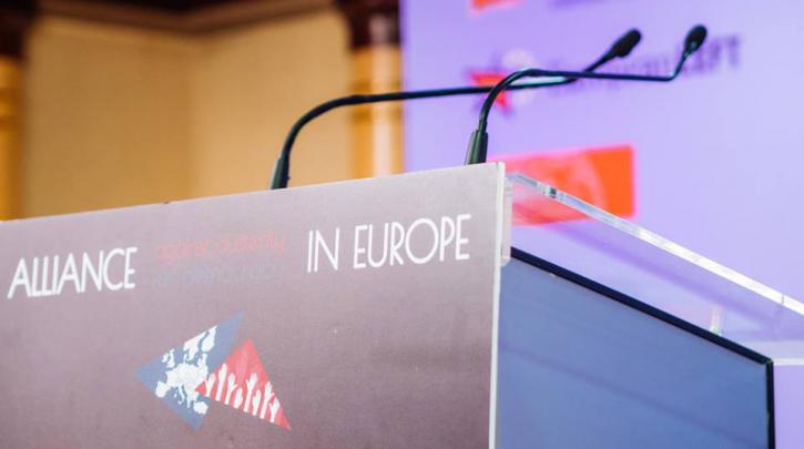 «Συμμαχία ενάντια στη λιτότητα, για τη δημοκρατία στην Ευρώπη»: Οι τριήμερες εργασίες του συνεδρίου 